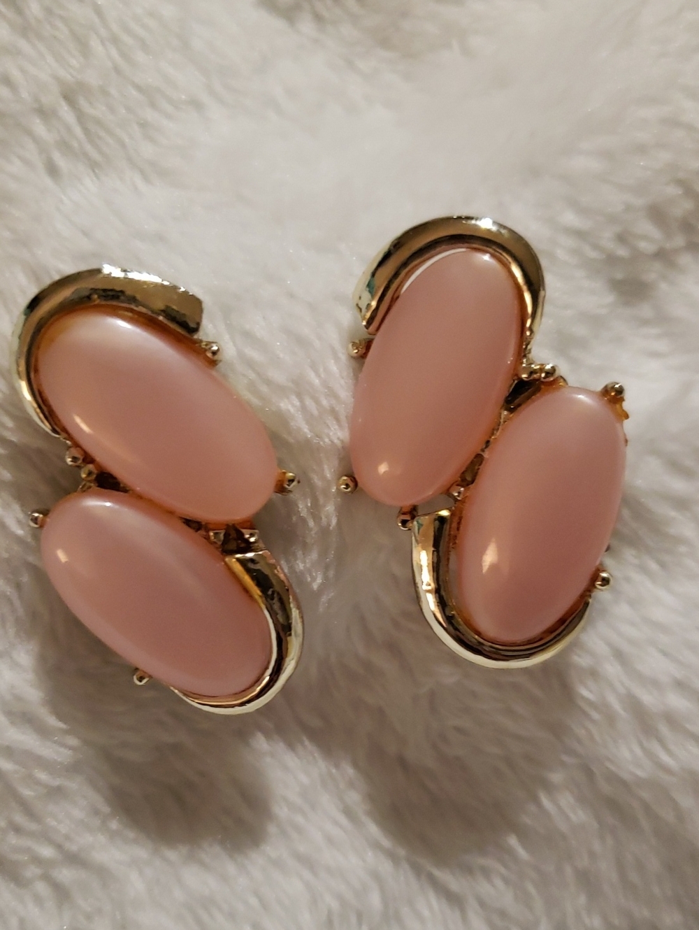 Pink Oval Gold tone Clip-On Earrings